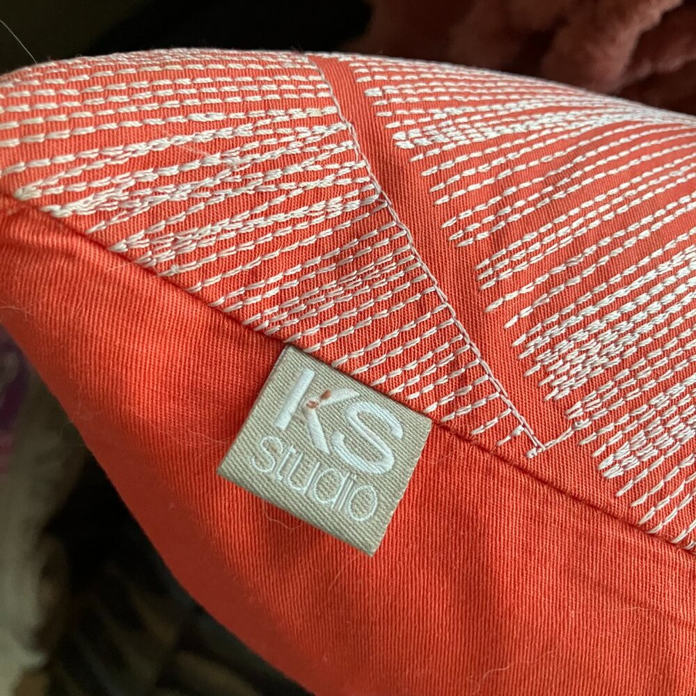 Designer Pillows! - Picture 4 of 10